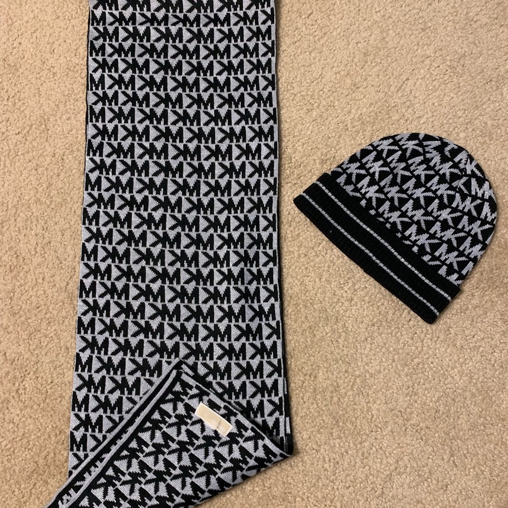 Michael Kors Matching Scarf and Beanie Set